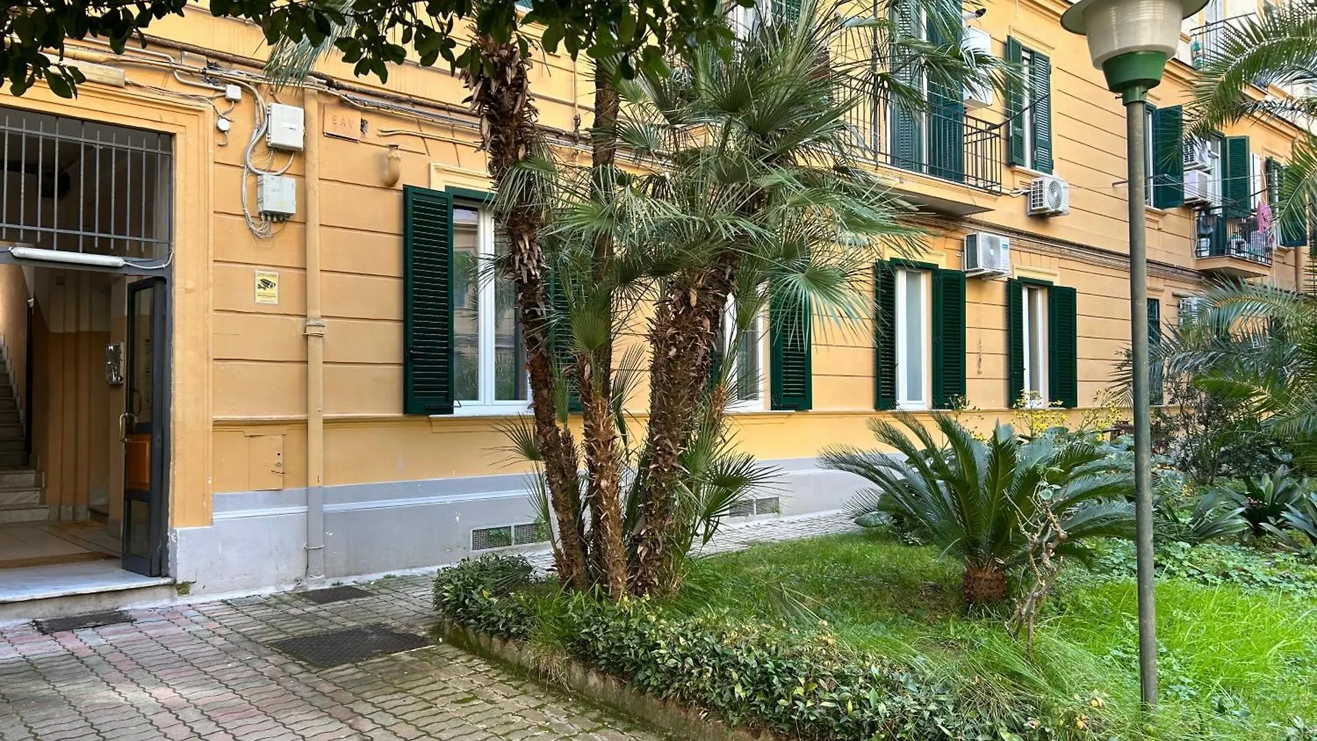 Mirea Garden Apartment Naples